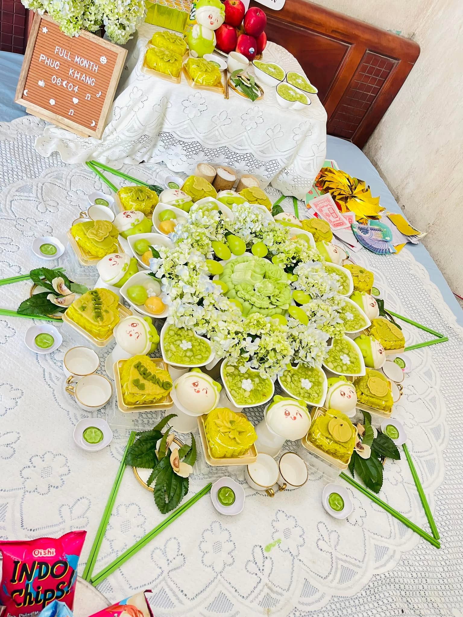 Mâm cỗ đầy tháng bé gái